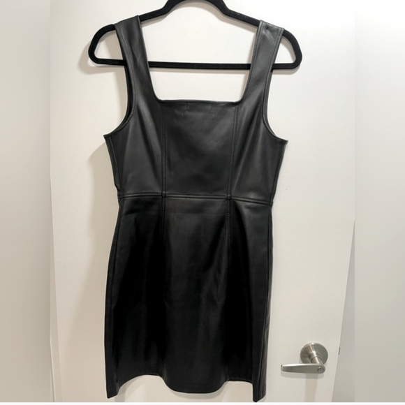 Urban Outfitters Size 6 Button Faux Leather Dress - Picture 4 of 4